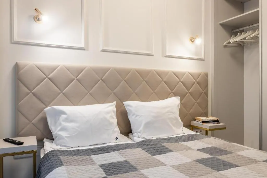 Apartment Urban Chic - Luxury Warsaw Stays -10 People- Mennica Residence
