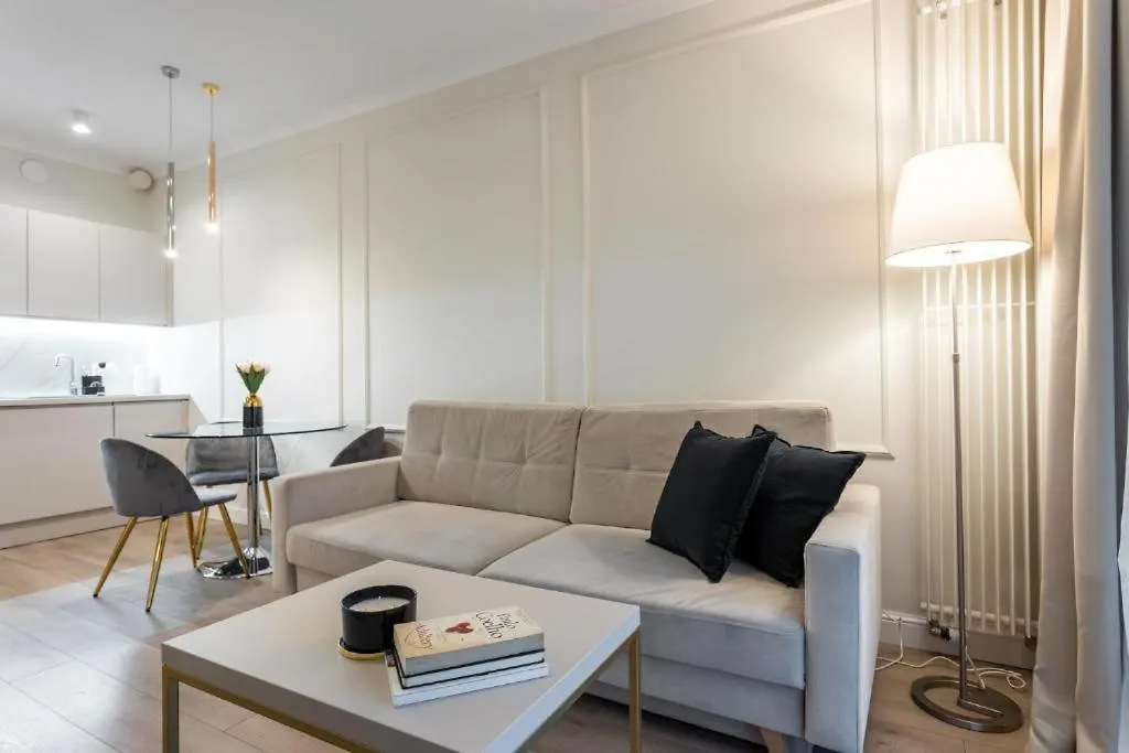 Urban Chic - Luxury Warsaw Stays -10 People- Mennica Residence